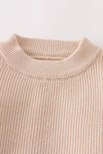 Load image into Gallery viewer, Beige round neck sweater
