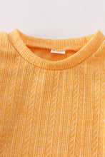Load image into Gallery viewer, Yellow pullover sweater
