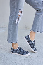 Load image into Gallery viewer, Forever Link Plaid Plush Flat Sneakers
